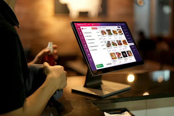 Restaurant operators using a billing program and POS system can easily track orders and payments